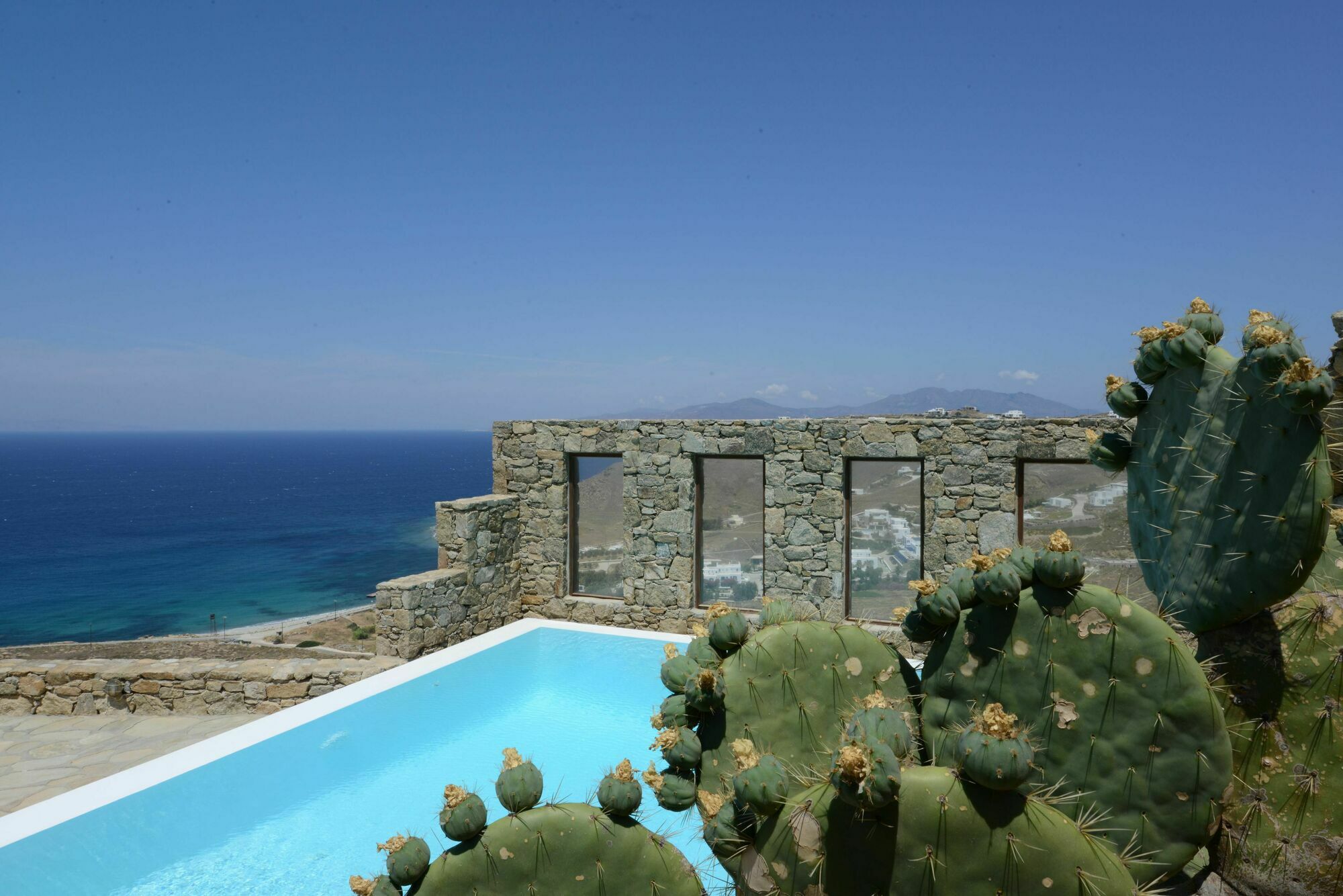 Infinity Blue Villa *